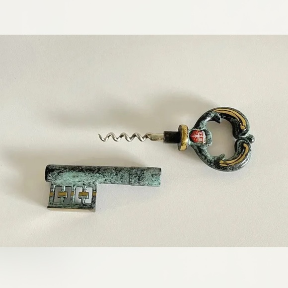 Vintage Ornate Brass Skeleton Key Beer Bottle Opener & Wine Corkscrew - Heavy - Picture 4 of 8